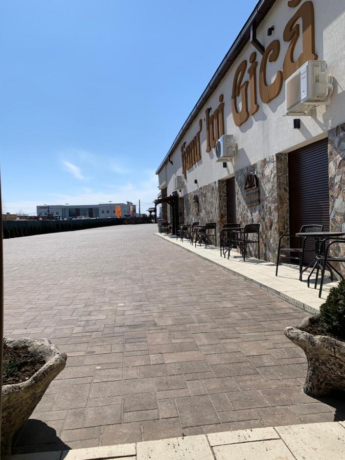 Hanu Lui Gica Spa Satu Mare Buitenkant foto