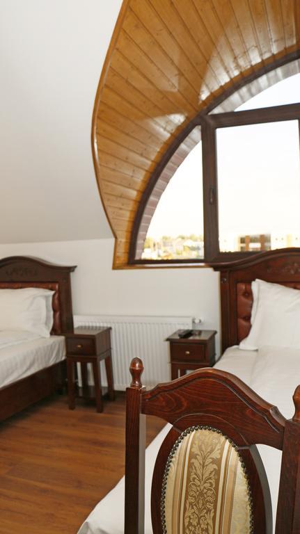 Hanu Lui Gica Spa Satu Mare Kamer foto